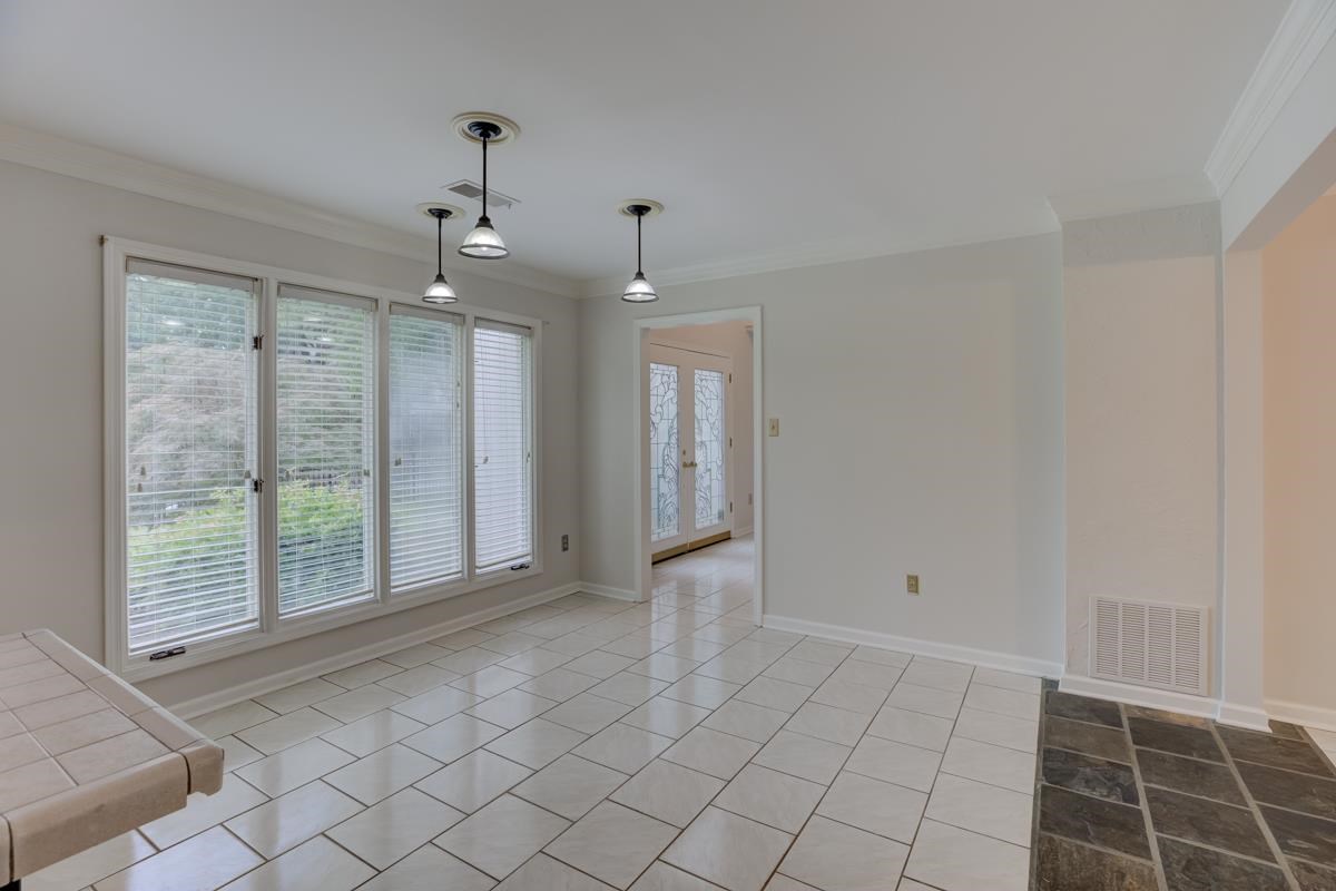 7194 Crestridge Road Memphis, TN 38119 - Photo 8 of 25 Gallery Image 8