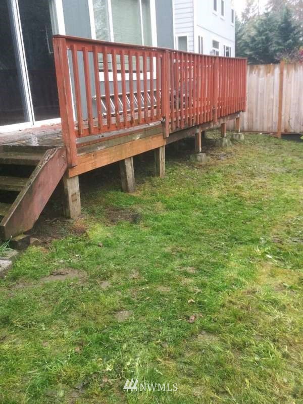 227 Whitman Place Northeast Renton, WA 98059 - Photo 9 of 11