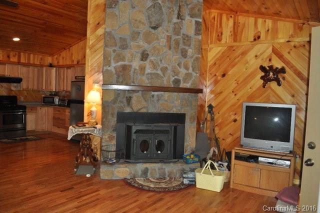1108 Riddle Branch Road Burnsville, NC 28714 - Photo 7 of 16 Gallery Image 7