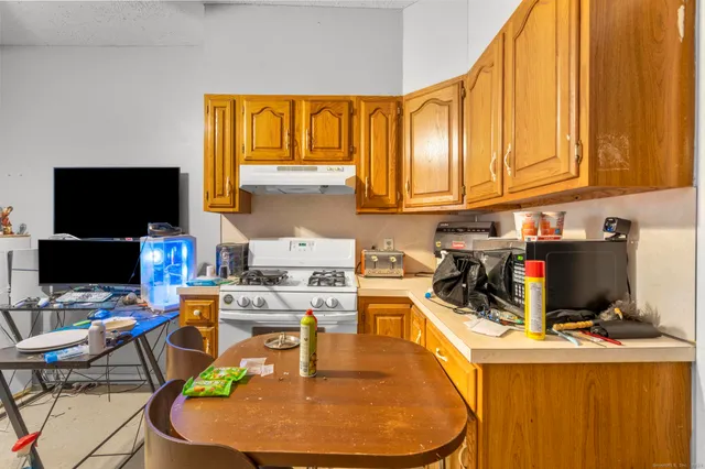 $515,000 | 32 Huntington Avenue, New Haven, CT 06512