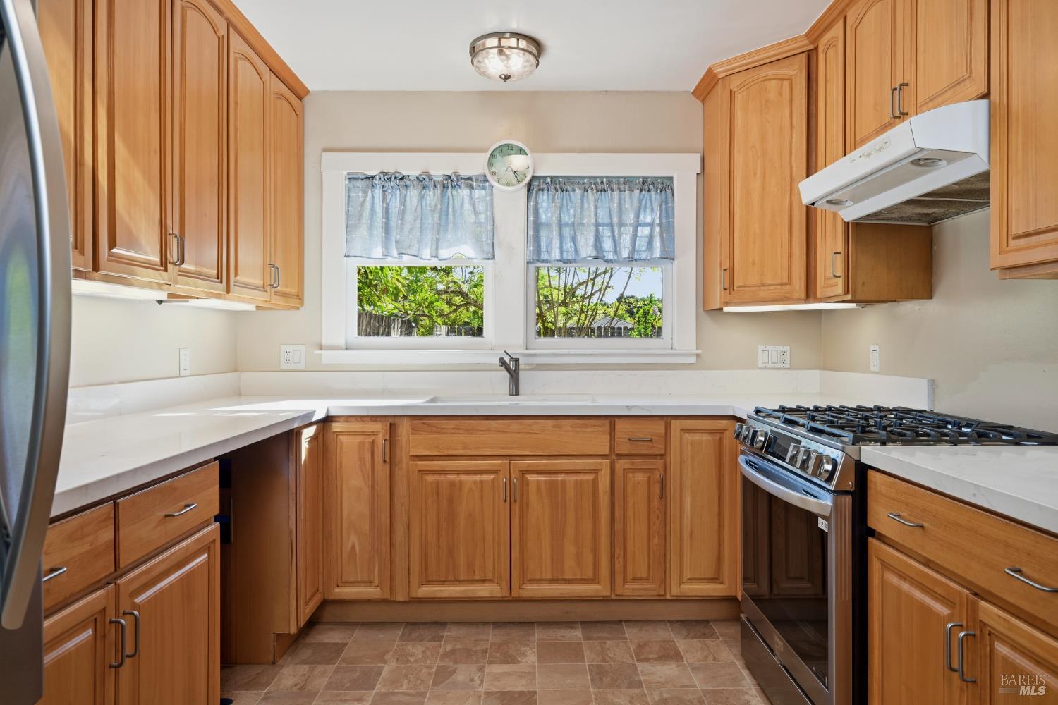 2001 Rogers Way Santa Rosa, CA 95404 - Photo 11 of 38