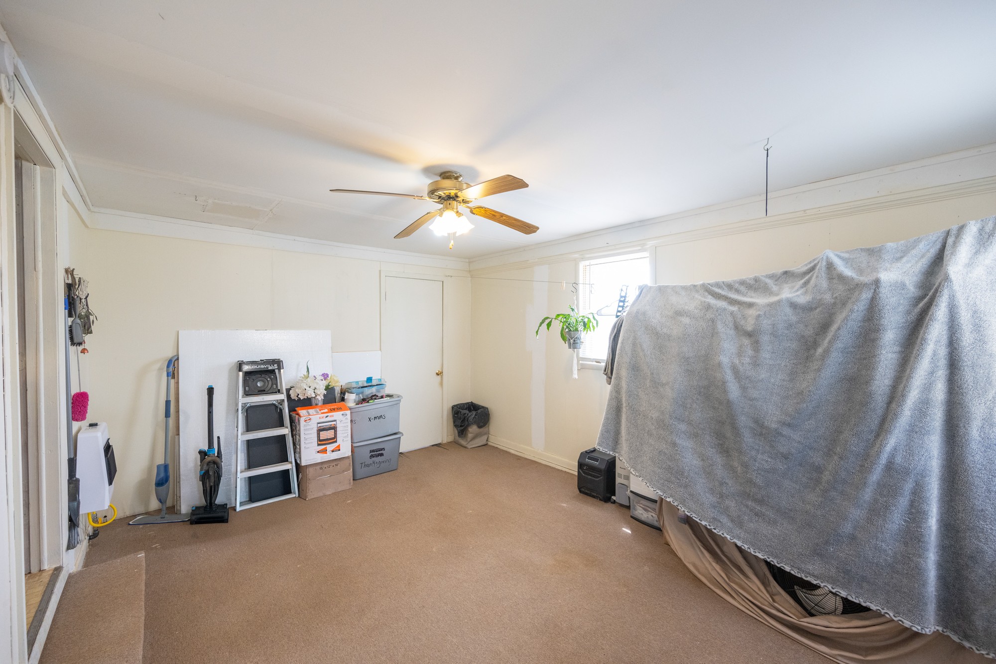 252 Luna Street Decaturville, TN 38329 - Photo 11 of 21 a view of a room with gym equipment