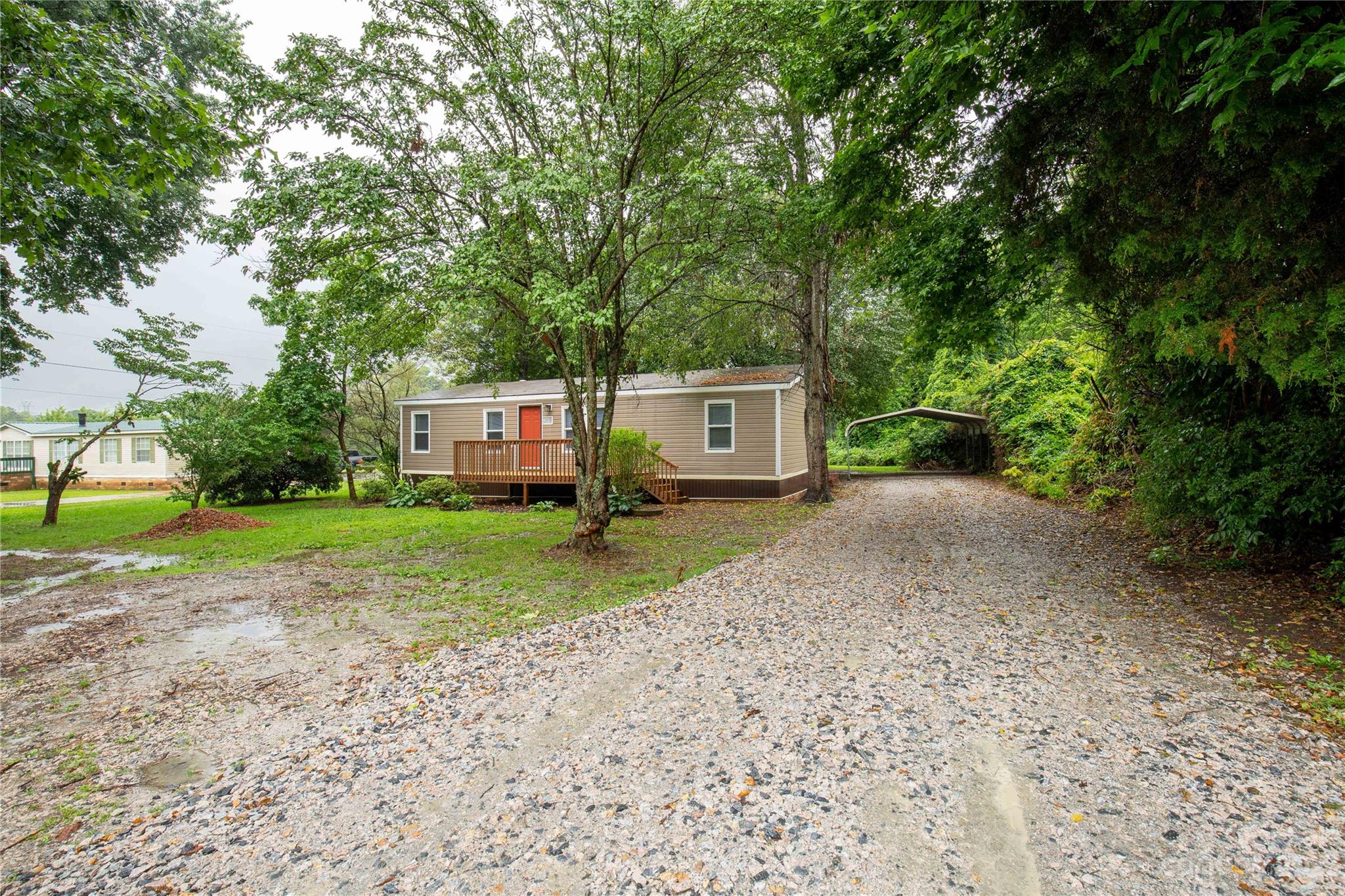 2919 South Kingsbury Road Clover, SC 29710 - Photo 3 of 22 Gallery Image 3