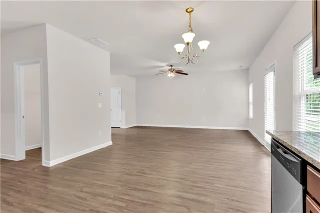 $2,100 | 4488 Ravenwood Drive, Union City, GA 30291