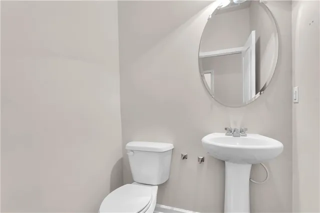 $2,100 | 4488 Ravenwood Drive, Union City, GA 30291