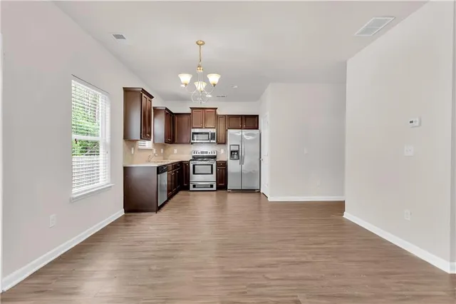 $2,100 | 4488 Ravenwood Drive, Union City, GA 30291