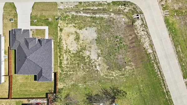 $65,000 | 719 Escovedo Drive, Italy, TX 76651