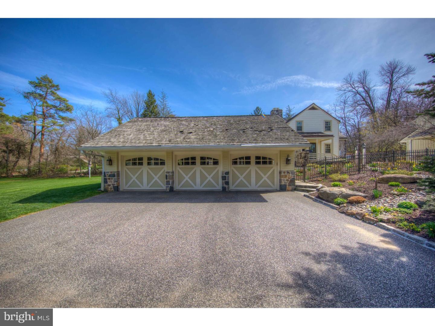609 Newtown Road Berwyn, PA 19312 - Photo 6 of 24 Garage