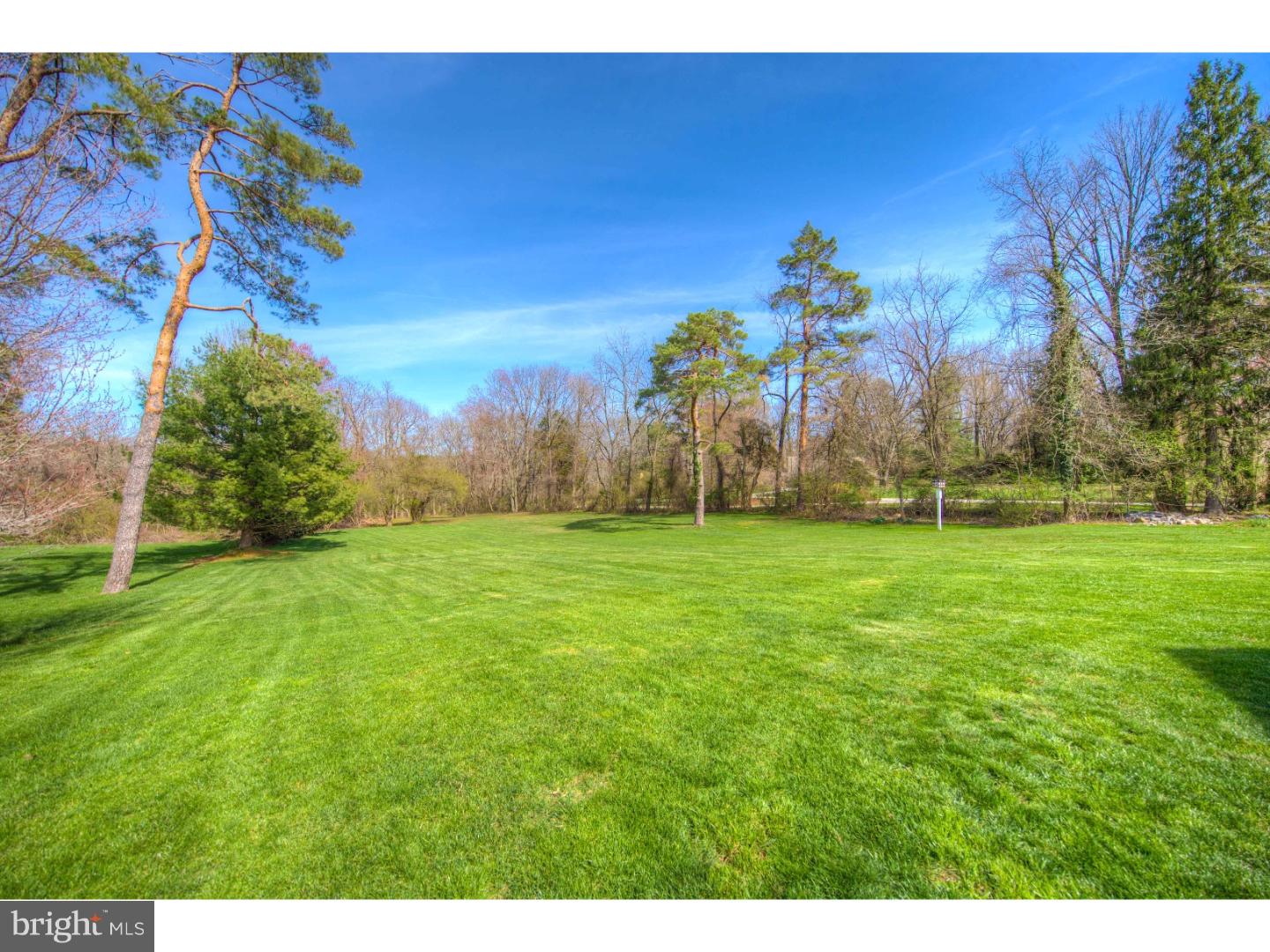 609 Newtown Road Berwyn, PA 19312 - Photo 9 of 24 View in Back