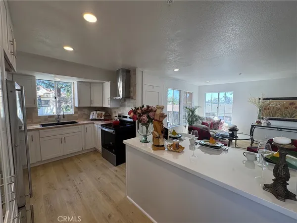 $720,000 | 8514 East Baker Hill Road, Unit B, Orange, CA 92869