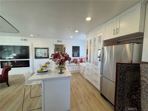 $720,000 | 8514 East Baker Hill Road, Unit B, Orange, CA 92869