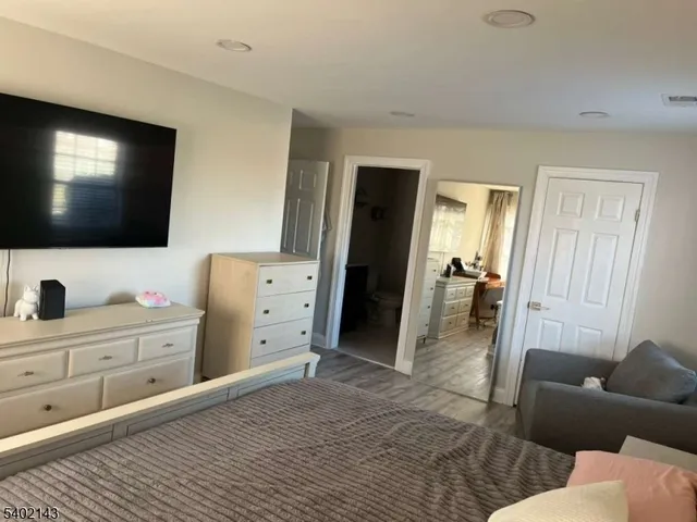 $2,450 | 220 Sierra Court, Woodbridge, NJ 07095