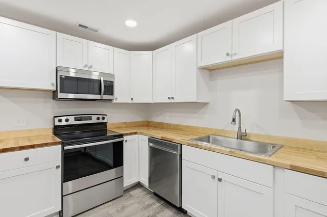 $1,375 | 6008 Champion Road, Unit C, Chattanooga, TN 37416