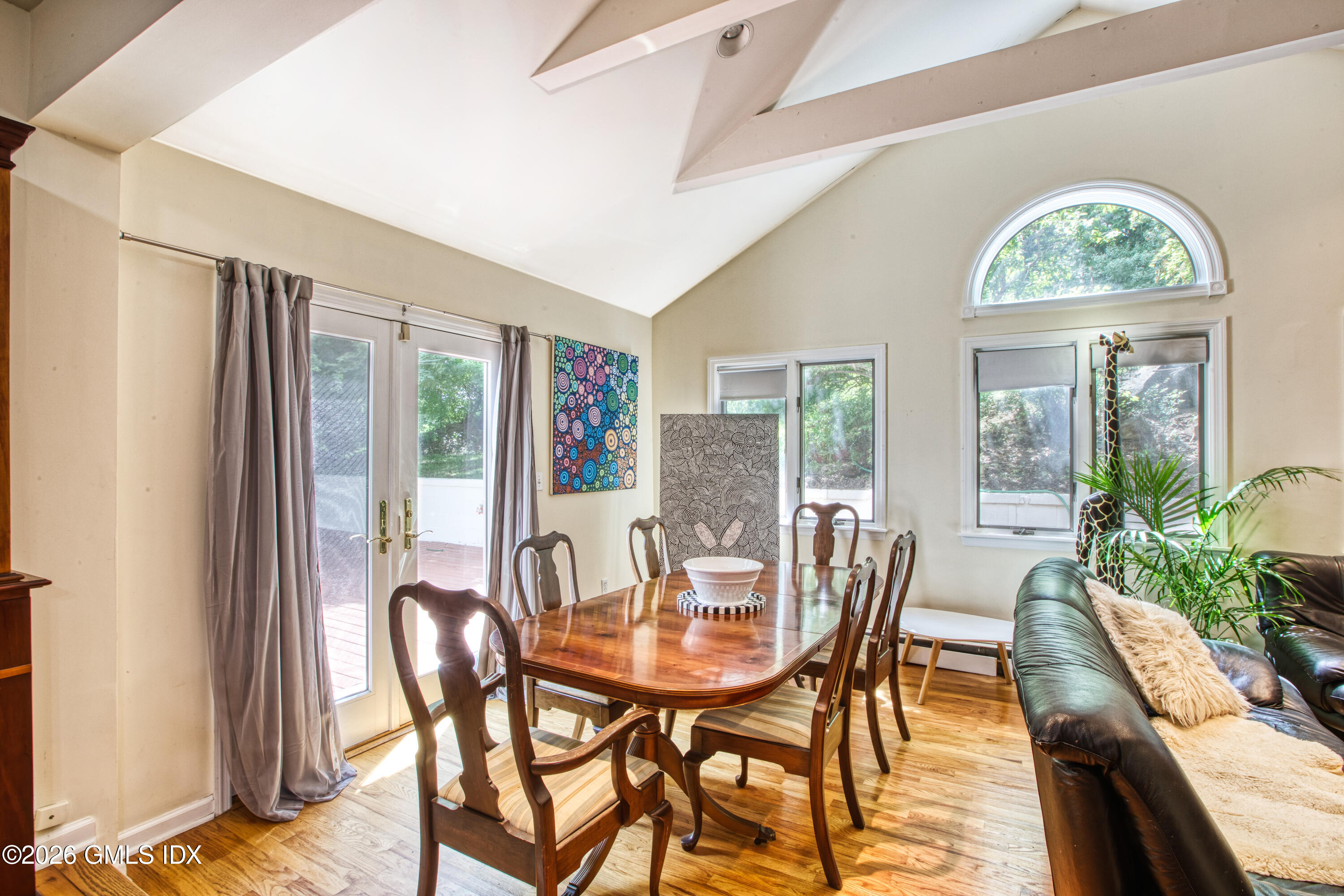 86 Sound Beach Ave Extension Riverside, CT 06878 - Photo 5 of 19 dining