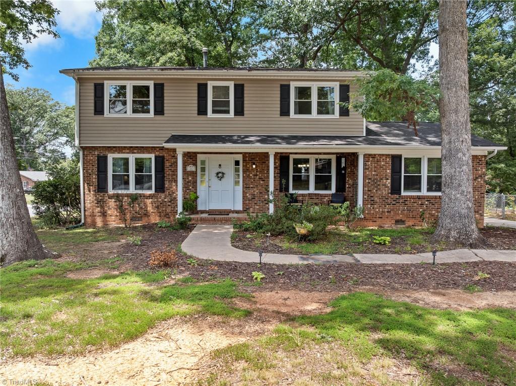 1001 Oakview Road High Point, NC 27265 - Photo 4 of 35