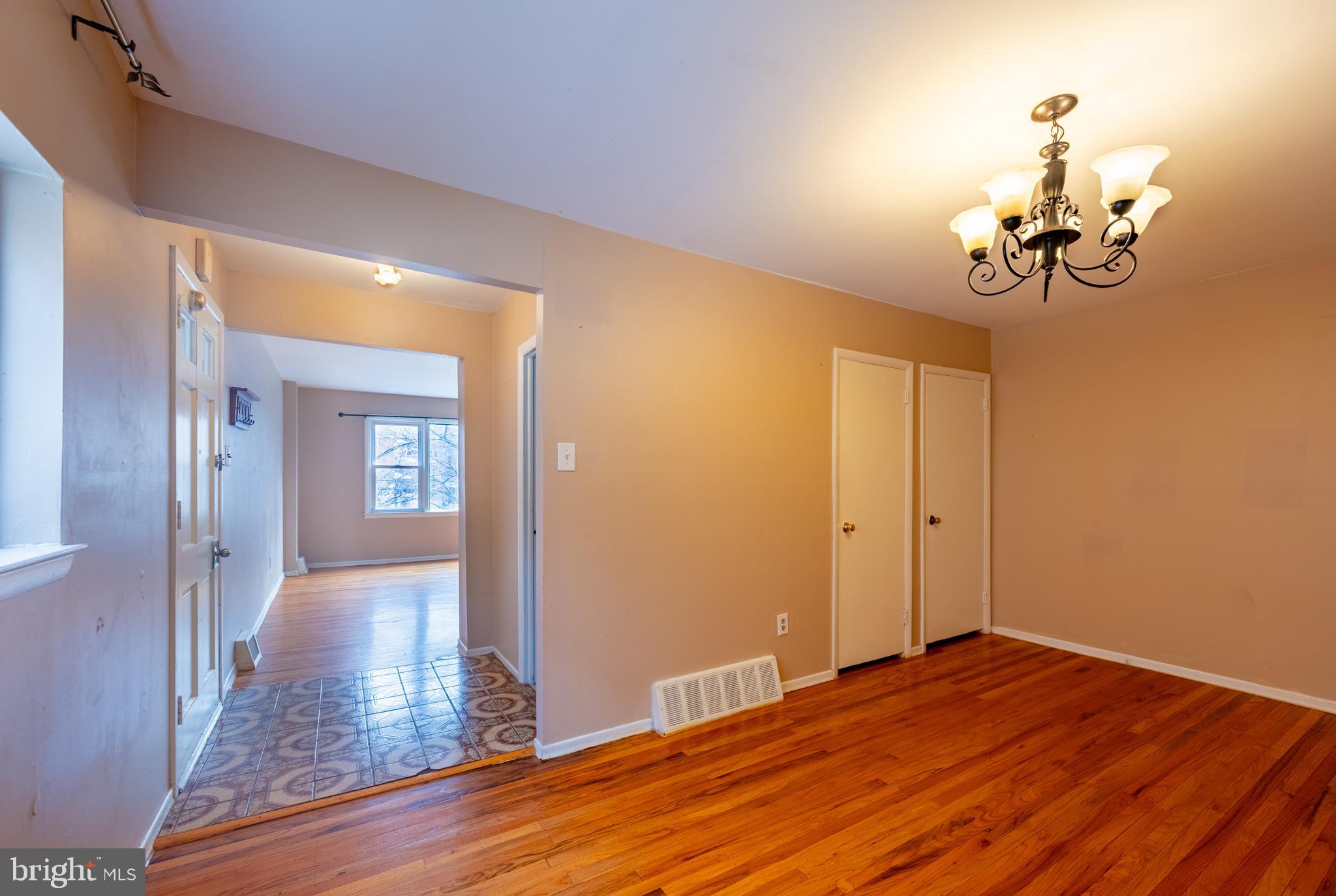7218 Valley Avenue Philadelphia, PA 19128 - Photo 15 of 50 Foyer off dining room