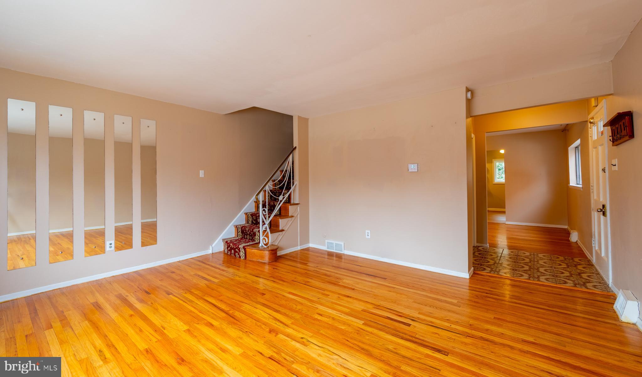 7218 Valley Avenue Philadelphia, PA 19128 - Photo 18 of 50 Living room