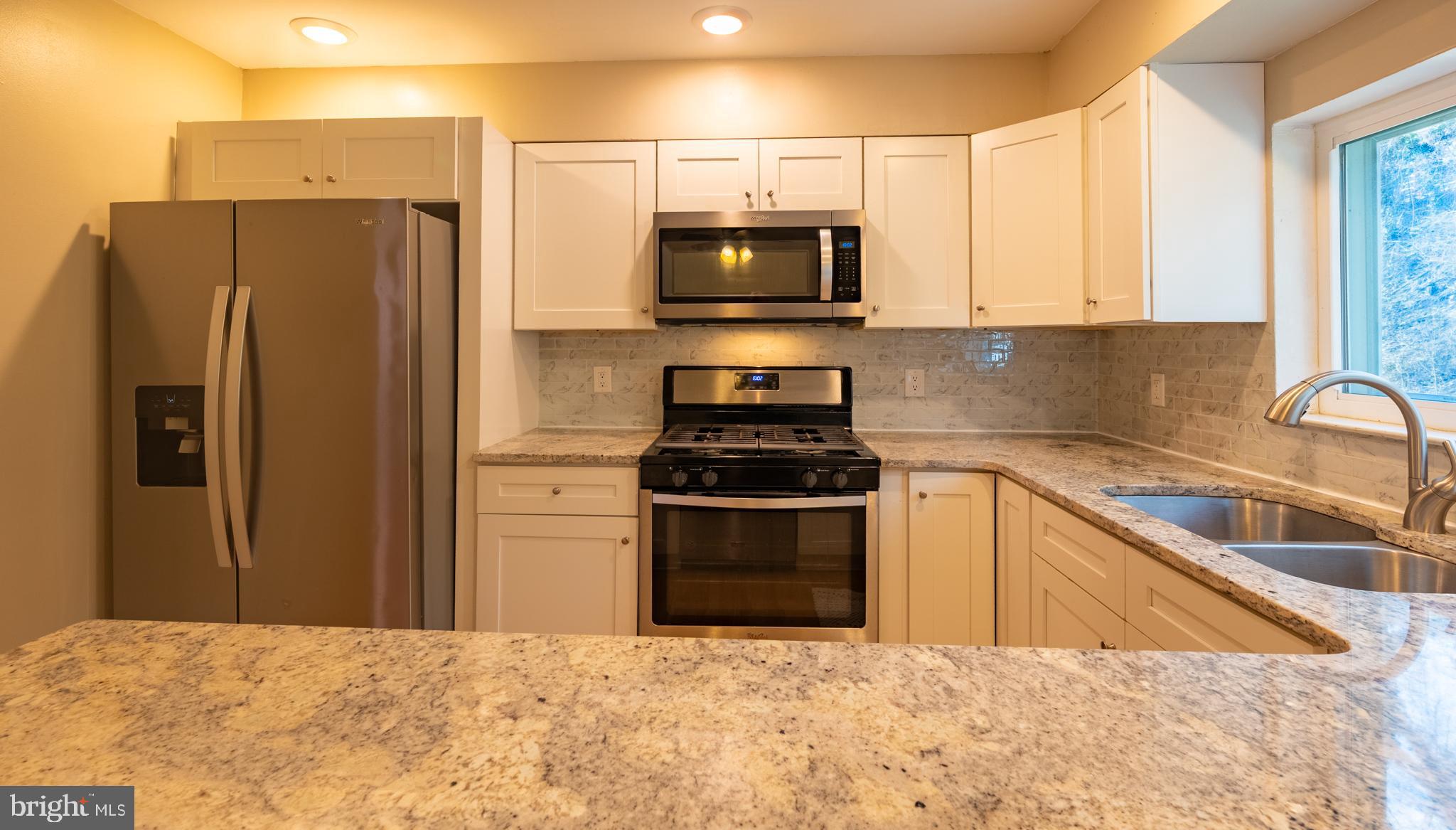 7218 Valley Avenue Philadelphia, PA 19128 - Photo 7 of 50 Lots of prep space