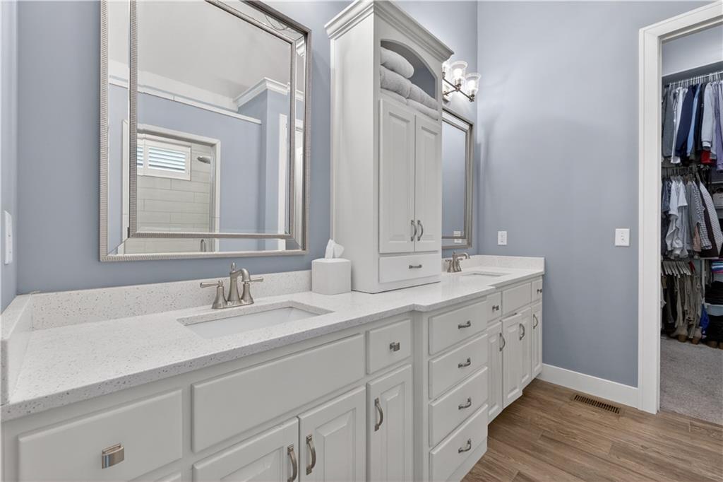 9363 Lind Road Lenexa, KS 66219 - Photo 29 of 70