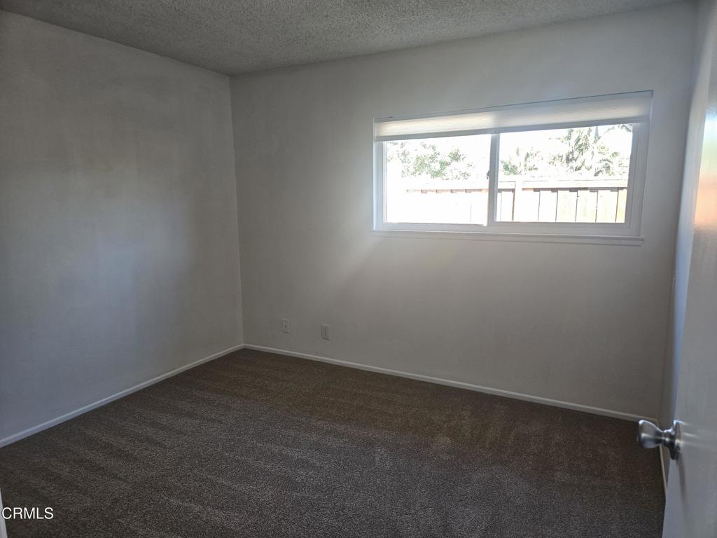 3510 Isle Way Oxnard, CA 93035 - Photo 12 of 26 an empty room with a window