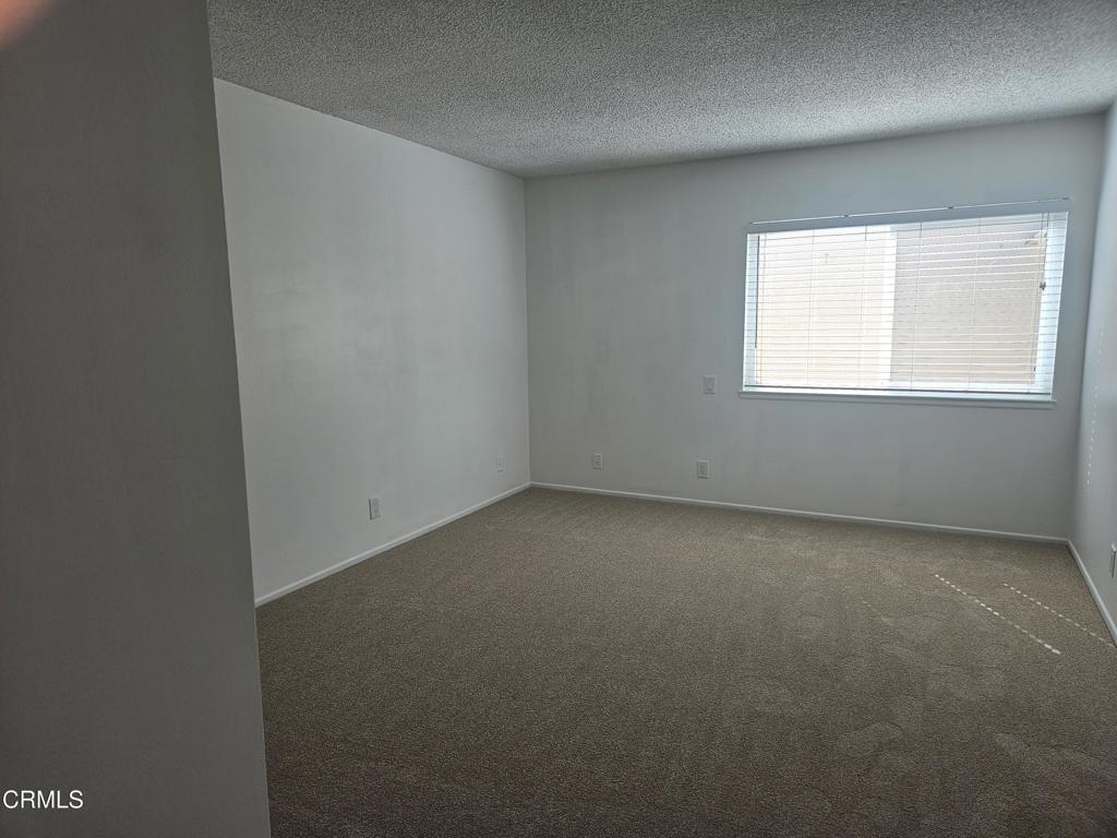 3510 Isle Way Oxnard, CA 93035 - Photo 14 of 26 an empty room with a window