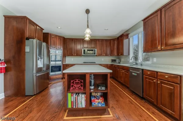 $1,150,000 | 7 Newell Road, Flemington, NJ 08822