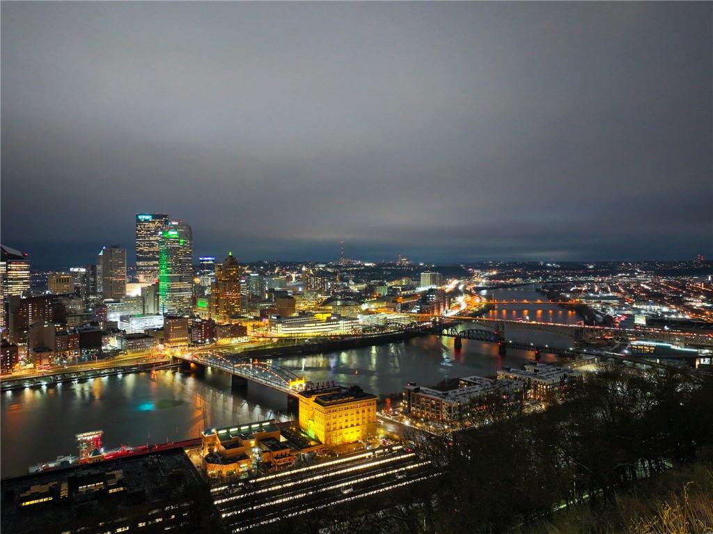 121 Grandview Avenue, Unit 8 Pittsburgh, PA 15211 - Photo 27 of 34 Night time View