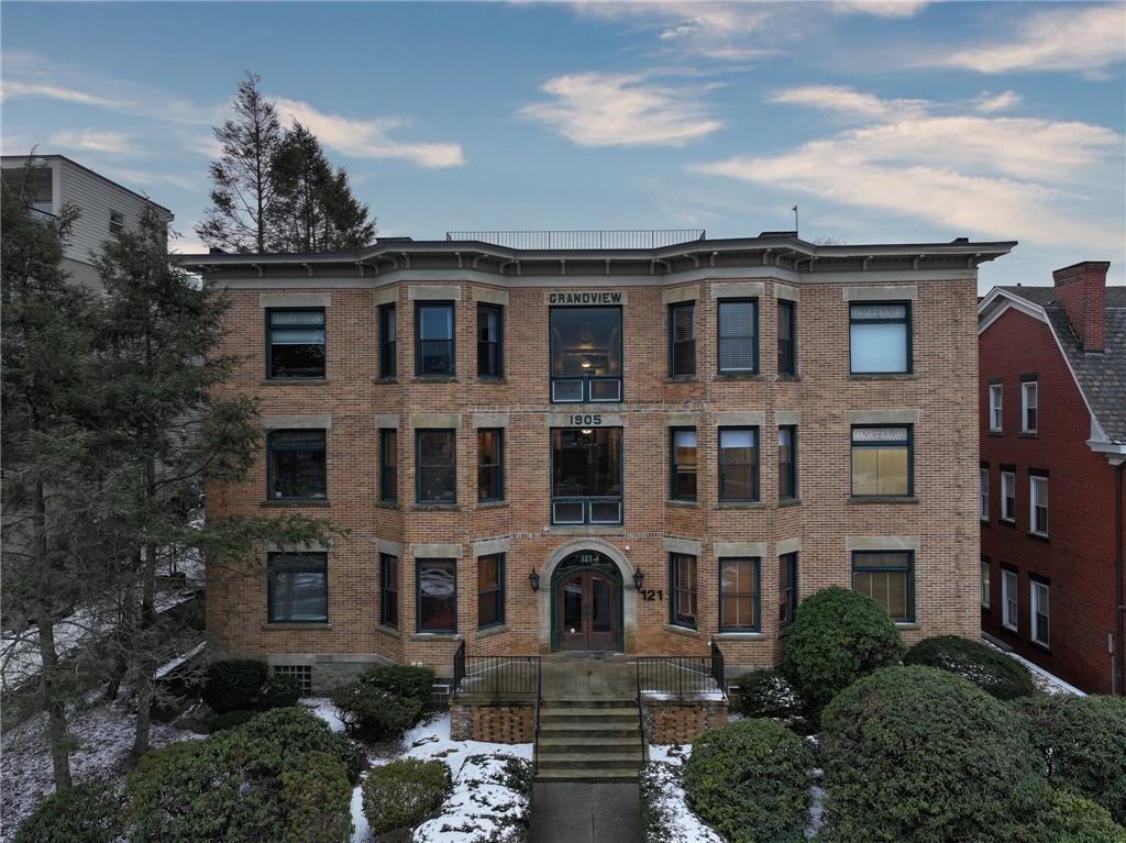 121 Grandview Avenue, Unit 8 Pittsburgh, PA 15211 - Photo 34 of 34 Front of Structure