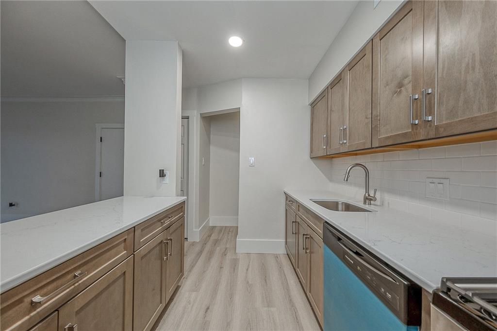 121 Grandview Avenue, Unit 8 Pittsburgh, PA 15211 - Photo 9 of 34