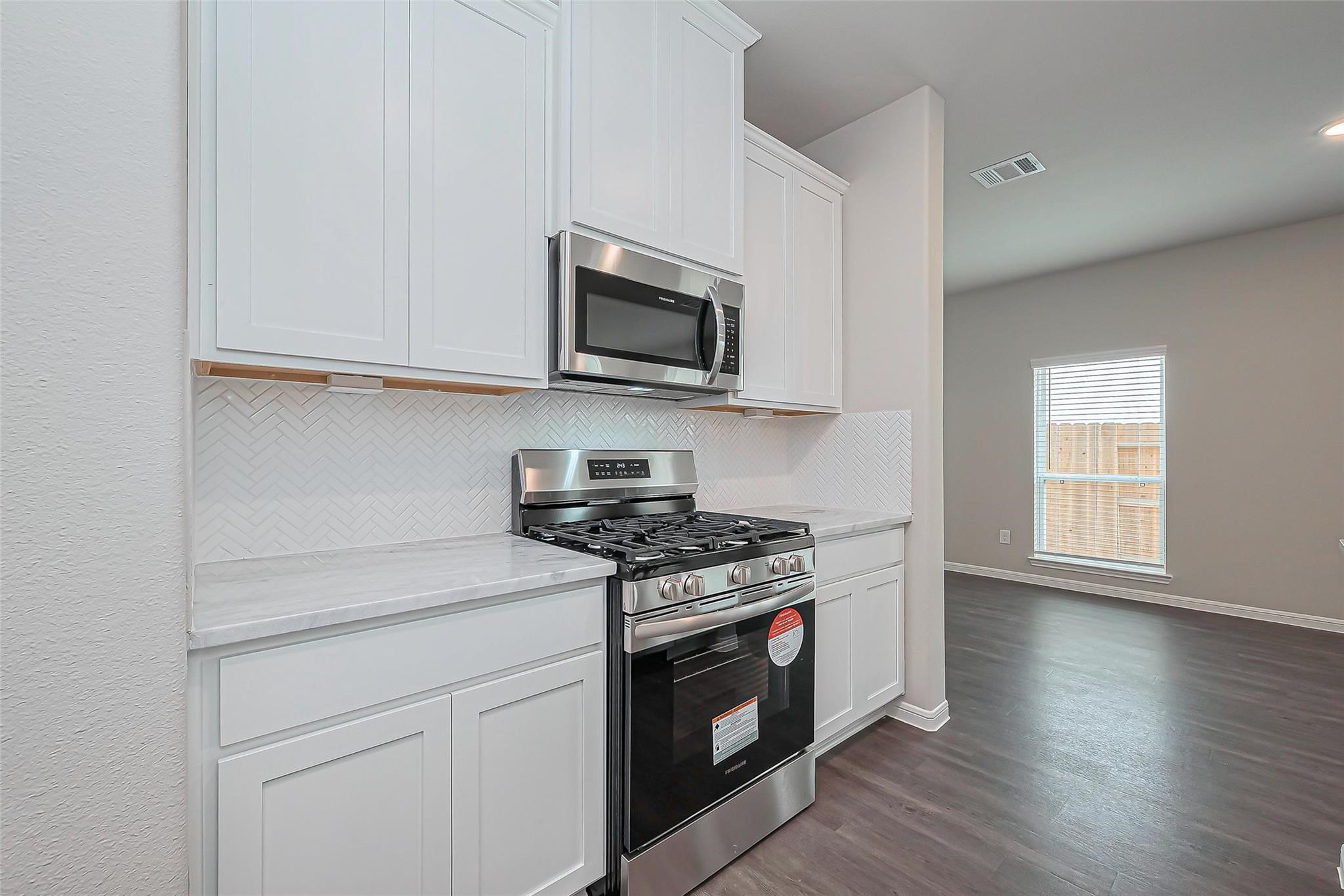 781 Marion Price Drive Dayton, TX 77535 - Photo 13 of 35