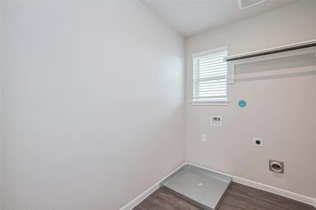 $289,990 | 781 Marion Price Drive, Dayton, TX 77535