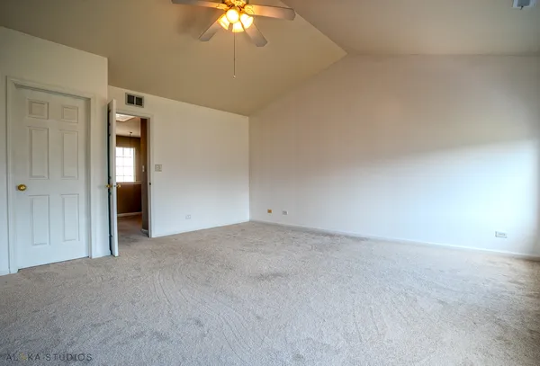 $289,000 | 1850 Wisteria Drive, Aurora, IL 60503