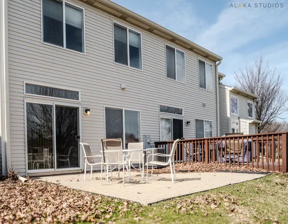 $289,000 | 1850 Wisteria Drive, Aurora, IL 60503