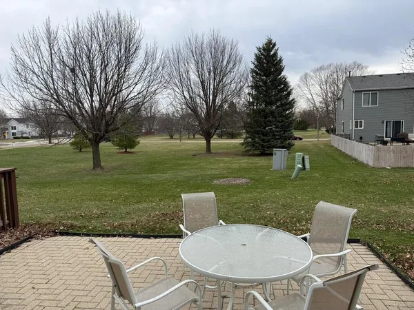 $289,000 | 1850 Wisteria Drive, Aurora, IL 60503