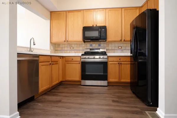 $289,000 | 1850 Wisteria Drive, Aurora, IL 60503