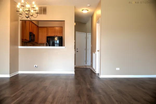 $289,000 | 1850 Wisteria Drive, Aurora, IL 60503