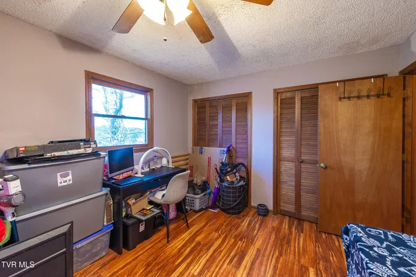 $174,500 | 348 River Road, Unit B1, Bluff City, TN 37618