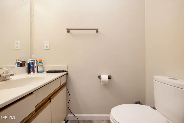 $174,500 | 348 River Road, Unit B1, Bluff City, TN 37618