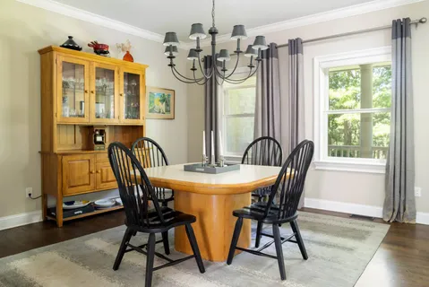 $1,975,000 | 11 Hildreth Road, Hampton Bays, NY 11946