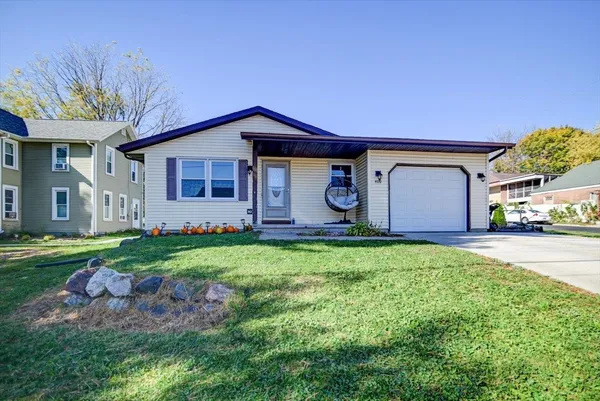 400 Market Street, DeForest, WI 53532