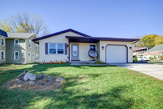 $350,000 | 400 Market Street, DeForest, WI 53532