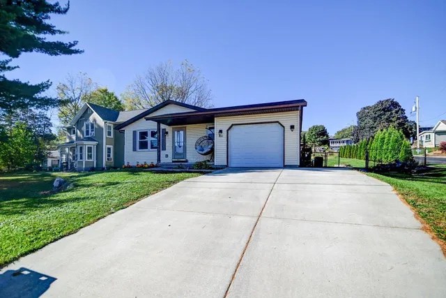 $350,000 | 400 Market Street, DeForest, WI 53532
