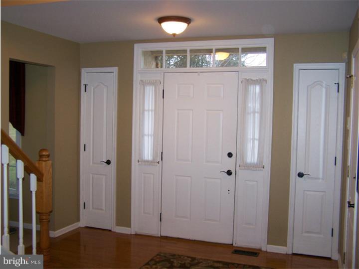1748 Quarry Road Coopersburg, PA 18036 - Photo 5 of 24 Foyer