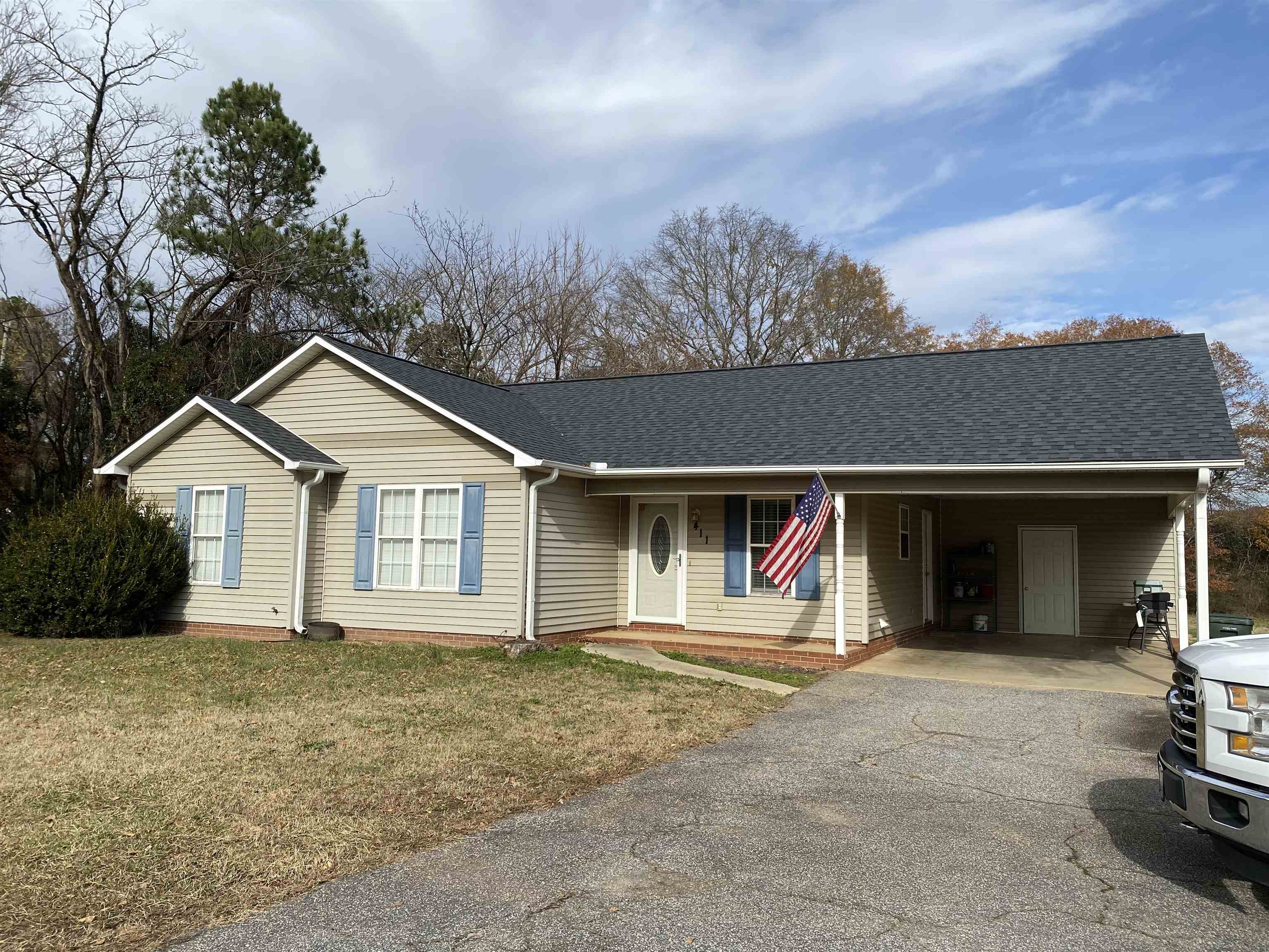 411 East Victor Hill Road Duncan, SC 29334 - Photo 1 of 29