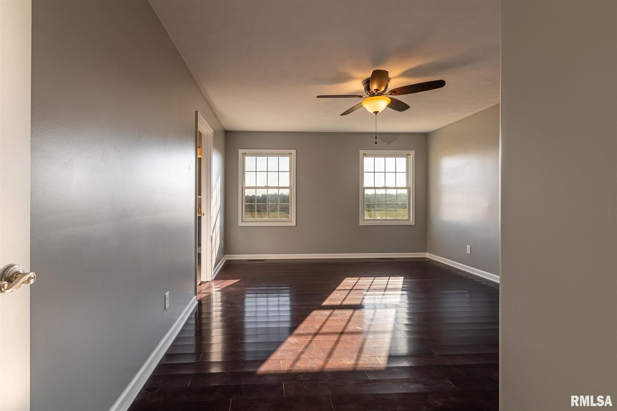 5643 Sycamore Road Carterville, IL 62918 - Photo 13 of 36 Gallery Image 13