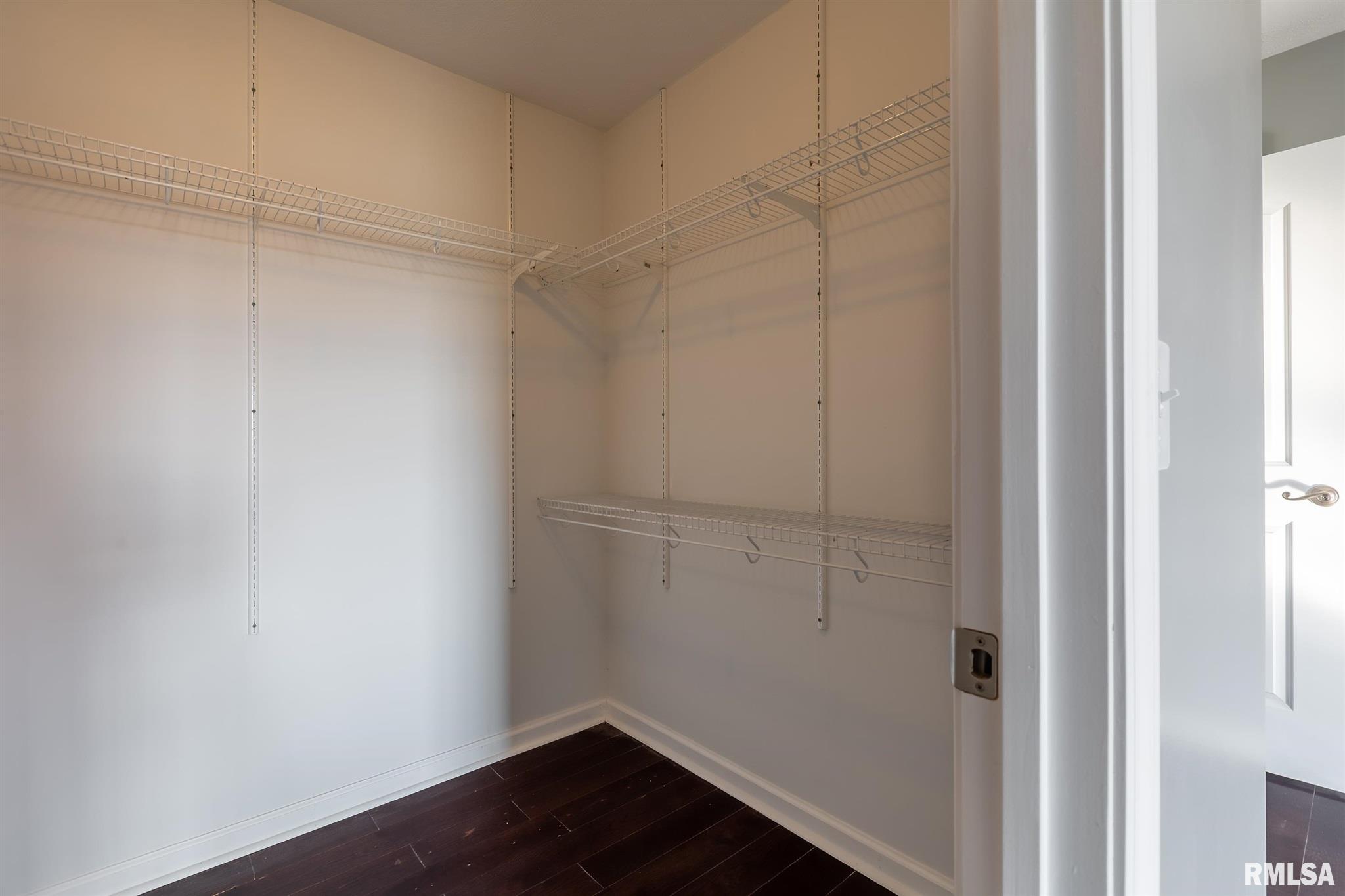 5643 Sycamore Road Carterville, IL 62918 - Photo 18 of 36 Gallery Image 18
