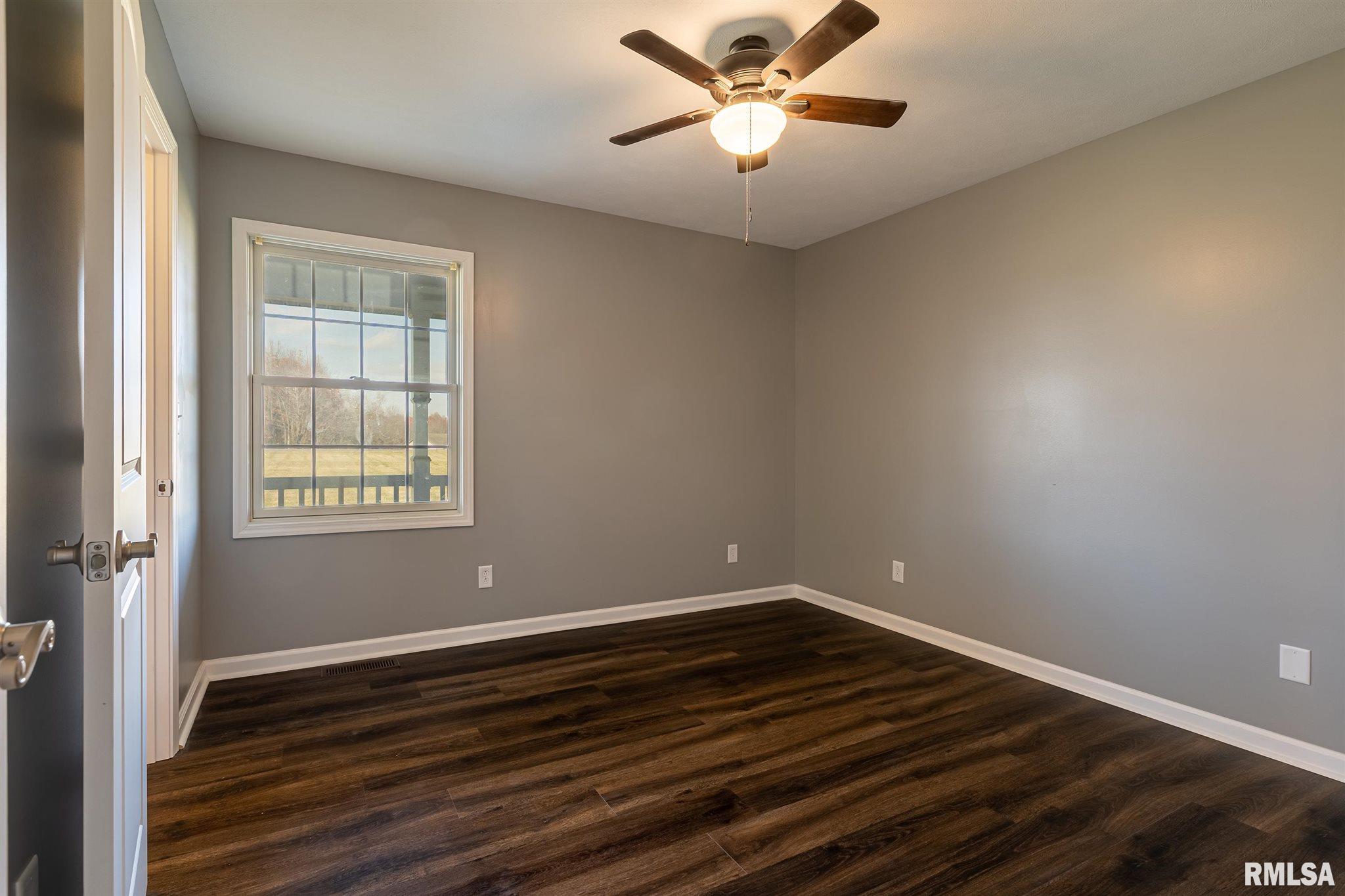 5643 Sycamore Road Carterville, IL 62918 - Photo 19 of 36 Gallery Image 19