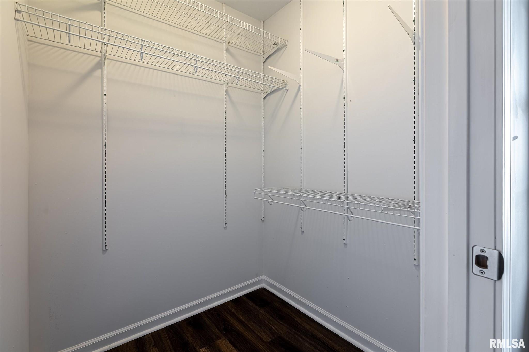 5643 Sycamore Road Carterville, IL 62918 - Photo 21 of 36 Gallery Image 21