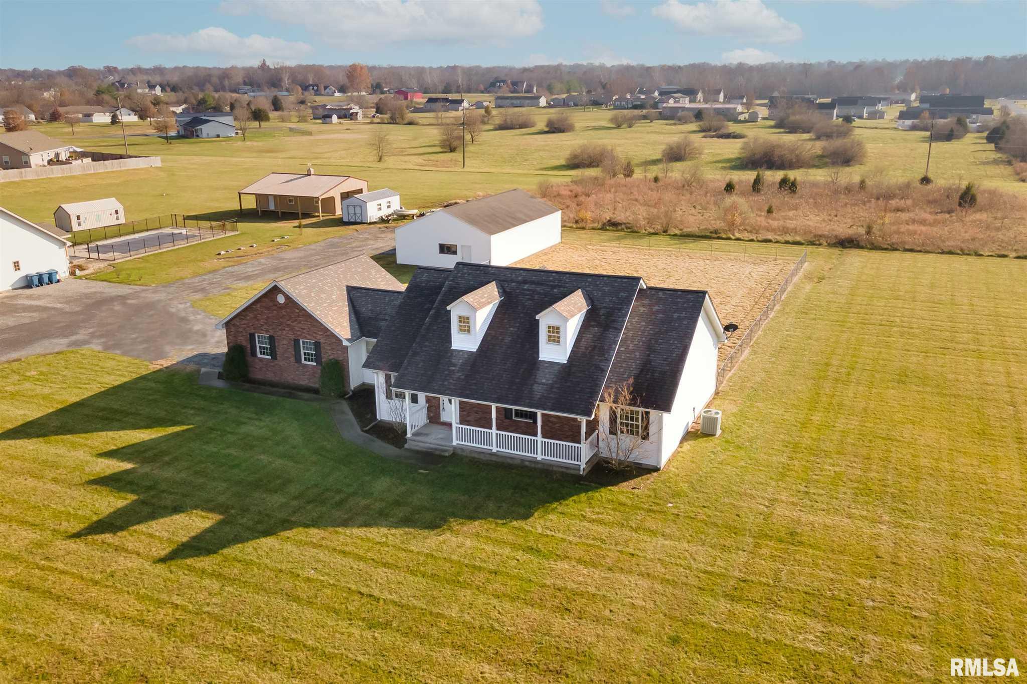 5643 Sycamore Road Carterville, IL 62918 - Photo 33 of 36 Gallery Image 33