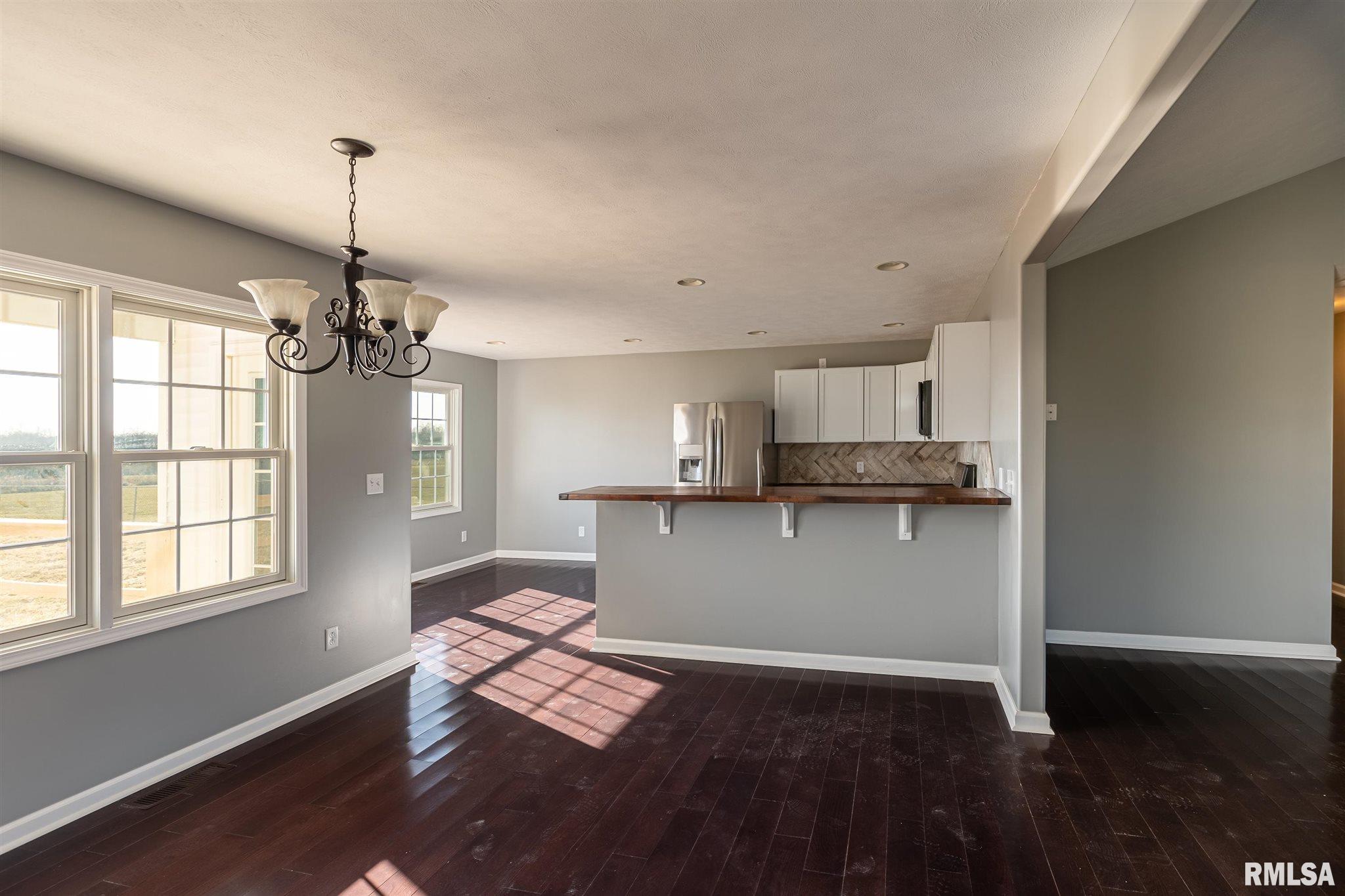 5643 Sycamore Road Carterville, IL 62918 - Photo 7 of 36 Gallery Image 7
